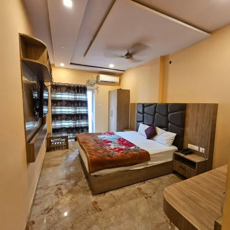 Hotel Aditya Inn