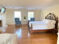 The Franklin Estate - Suite A-Private Apt-King Bed