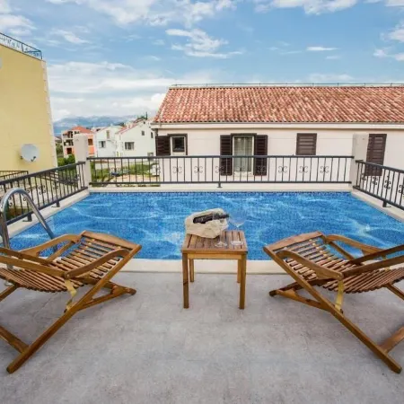 Villa Suzy Lux Ξενοδοχεία στην πόλη Sutivan