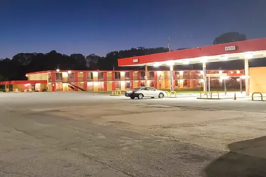 OYO 多思威勒國王統治飯店