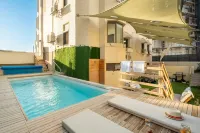 Netanya Beach & Pool Chic Studio