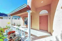 Relaxing 3 Bedroom Pool Home