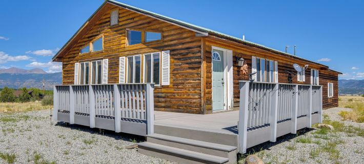 Spacious Buena Vista Home w/ Fire Pit Near Skiing! Hotels in Chaffee County