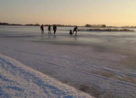Canal-Side Stay, Giethoorn Отели рядом с достопримечательностью «Гитхорн»