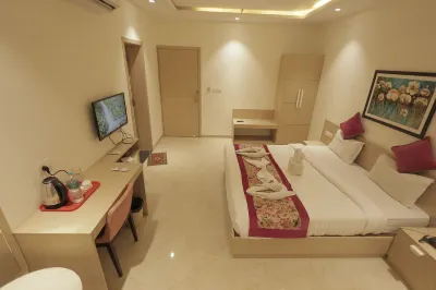 Hotel Grand Vasante Hotels near MAHARANI TRADE CENTRE