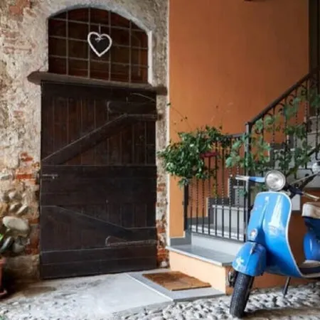 Bergamo Town elegant apartment near airport