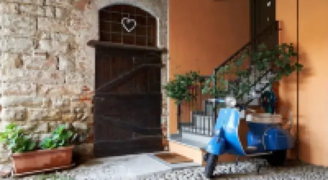 Bergamo Town elegant apartment near airport