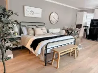 Private Entry Elegant Quiet Safe Cozy Studio Suite
