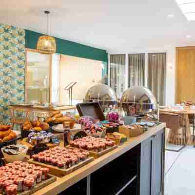 Hotel du Lac Dining/Meeting Rooms