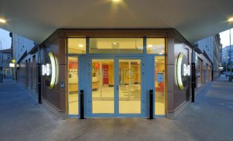 B&B HOTEL Prague-City