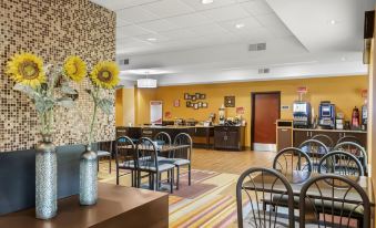 Best Western Plus Hiawatha Hotel