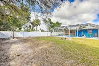 9 Mi to Beaches: Home w/ Pool & Patio in Bradenton