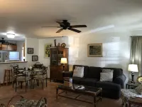 CHARMING 2/2 COTTAGE JUST A SHORT WALK TO THE BEACH/PET FRIENDLY/ WIFI