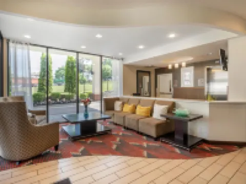 Best Western Plus College Park Hotel Hotels in Berwyn