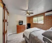 Entire Mountain View Guesthouse Hosted by Karen.  New Pickleball Ct on Property.
