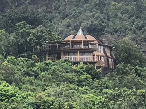 NDERE  ECHIFUUHA RESORT Hotels in Kisoro