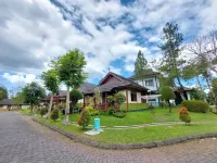 Villa Puncak 3 Kamar Elegant DD3 by AkuVilla Hotel di Cipanas
