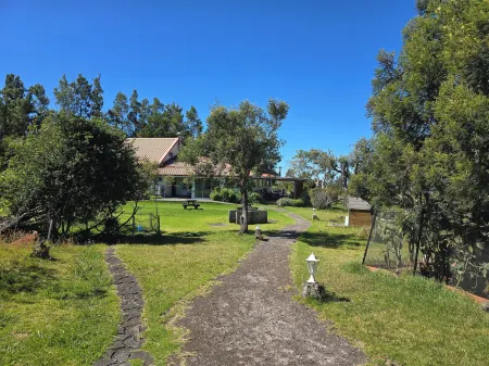 La ferme du Pêcher Gourmand Отели в г. Антр-До