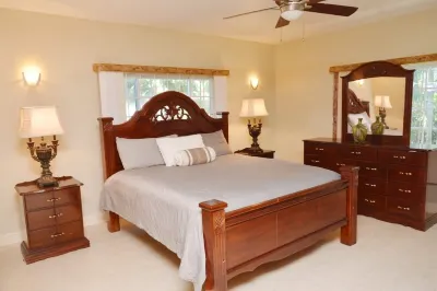 Charming 1-bedroom villa in Lucea with AC  호텔