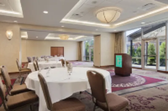 Embassy Suites by Hilton Buffalo