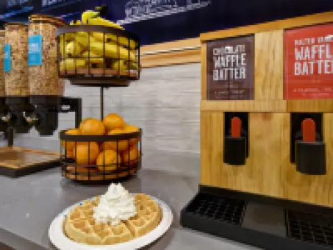 แฮมป์ตัน อินน์ โปโตแมกมิลส์/วูดบริดจ์ โรงแรมในวูดบริดจ์