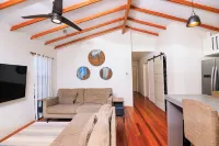 2 bedroom Guest House w/comp ride to the airport Hotels in Ladyville