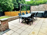 House by the forest with outdoor whirlpool and fireplace Hotels in Stolberg