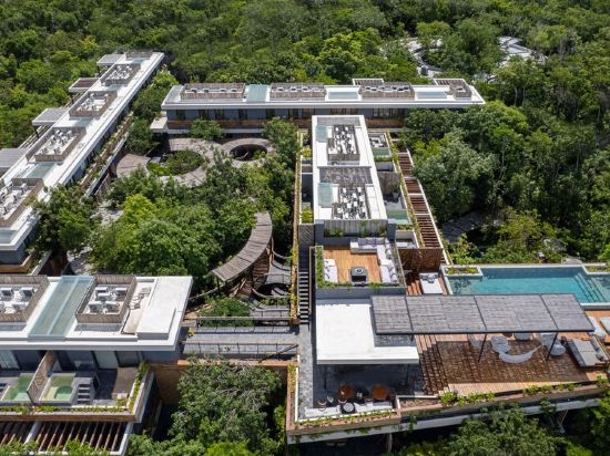 5 Star NEW Luxury Condo/Cenote Pool/Infinity Pool/Private Pool!