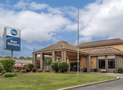 Best Western Ambassador Inn  Suites