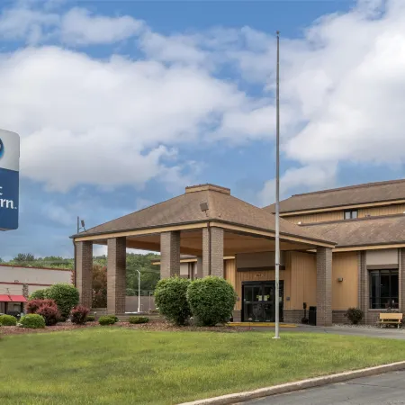 Best Western Ambassador Inn Suites