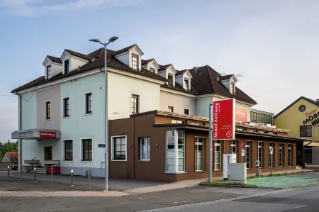 Motel Zeltweg - Self-Check-IN Отели в г. Грослобминг