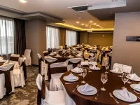Hampton Inn & Suites by Hilton Puebla Hotels near Angelopolis