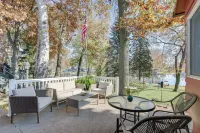 Lakefront Getaway in Leesburg w/ Dock + Kayaks! - Country Houses