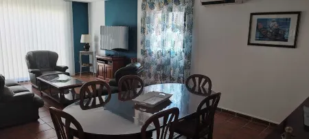 To rent villa with swimming pool for 6 people close to shops and beaches Отели в г. Могио