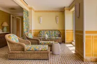 Charming 2-bedroom apartment with AC, WiFi in fantastic Korçë