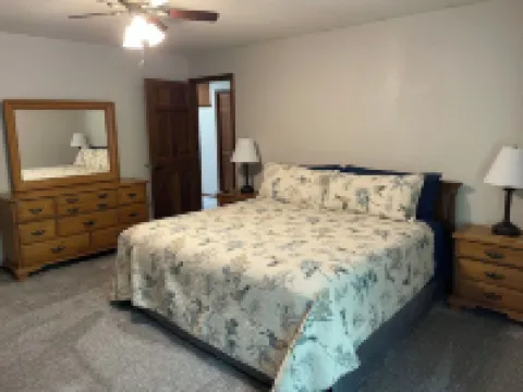 The Castle on Lake Montanis - Indoor Pool & Arcade House