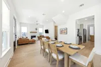 Enchanting 3-bedroom house with WiFi in Driftwood