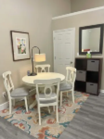 Charming 1-bedroom apartment in fantastic Warren with AC