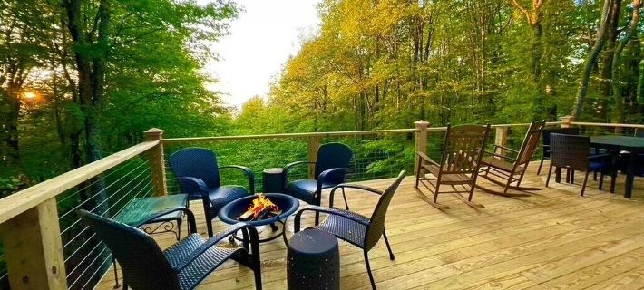 Large Deck with Beech Mtn Views/Fireplace/Pets OK/Near Hiking, Biking & Fishing Hotels in Beech Mountain