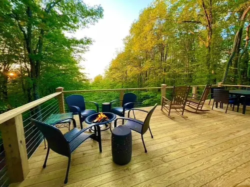 Large Deck with Beech Mtn Views/Fireplace/Pets OK/Near Hiking, Biking & Fishing