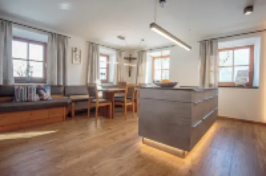Exclusive flat 103 sqm, free ski & hiking bus directly from the holiday flat