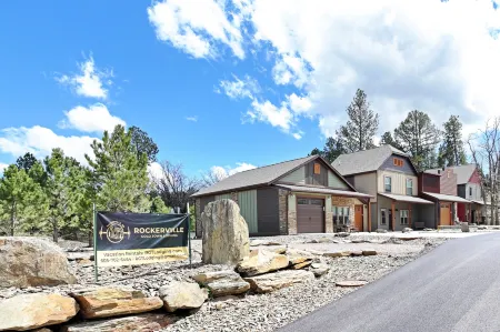 Black Hills Retreat-hardrocker Haven