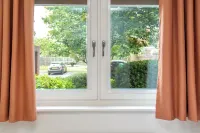 Azalea Apartment: Home comforts by the river Các khách sạn ở Isleworth