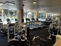 Modern 1-Bedroom Retreat – Fully Furnished, Prime Location!