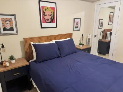 Chic 2-bedroom townhome with WiFi and AC in vibrant Columbia Heights in DC Hotels in Columbia Heights
