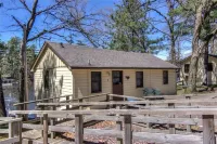 Lakefront Cabin w/Pontoon available! Hotel a Chetek