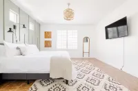 Village House: Desert Oasis! Pool & Spa