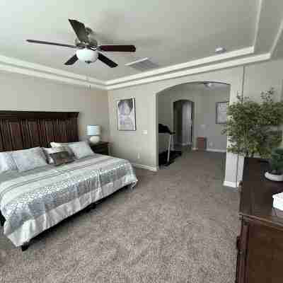 Westside spot near the Outlet Mall and Providence Hospital, with easy I-10 acces Rooms