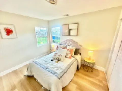 3-bedroom house in peaceful Campbell with WiFi