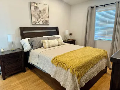 Fontana Cottage Home 3 bedroom Hotels near Martin Tudor Jurupa Hills Regional Park